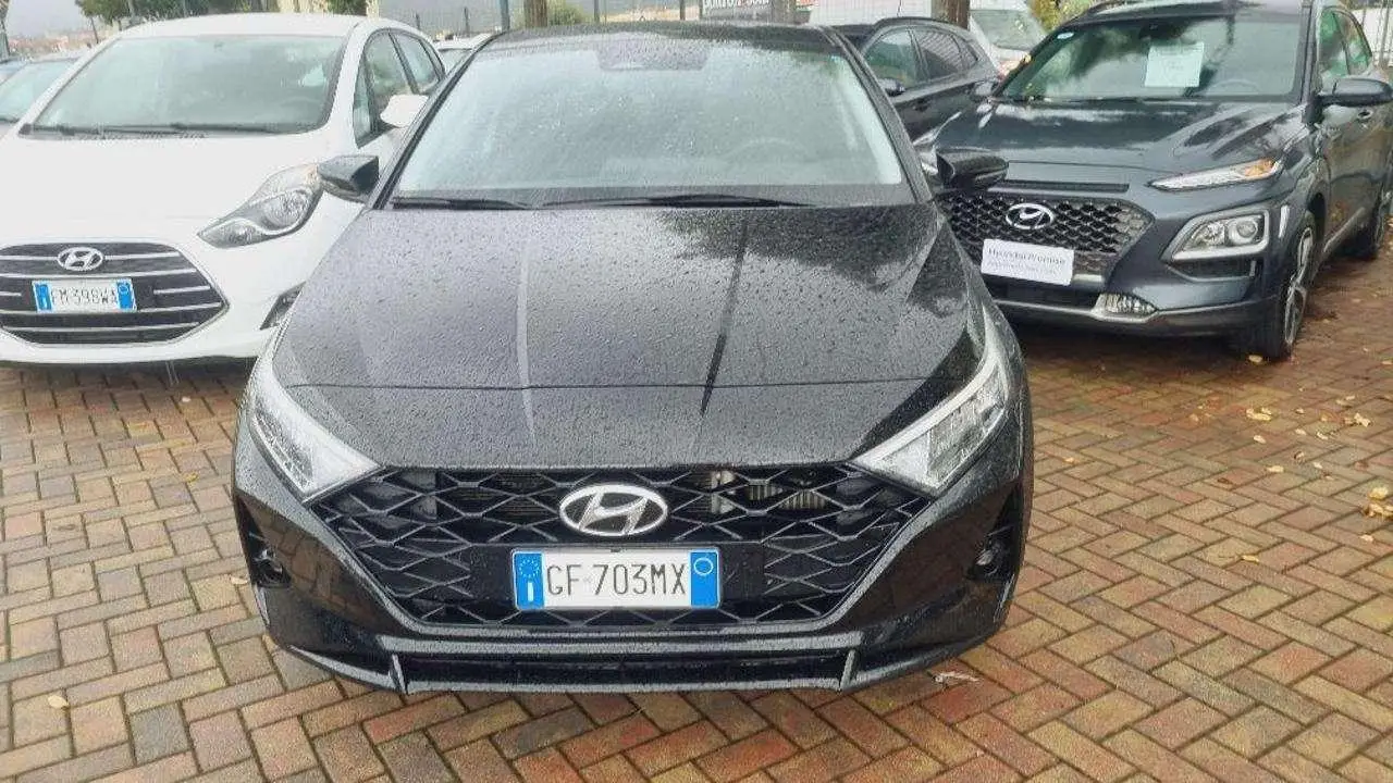 Photo 1 : Hyundai I20 2021 Hybrid