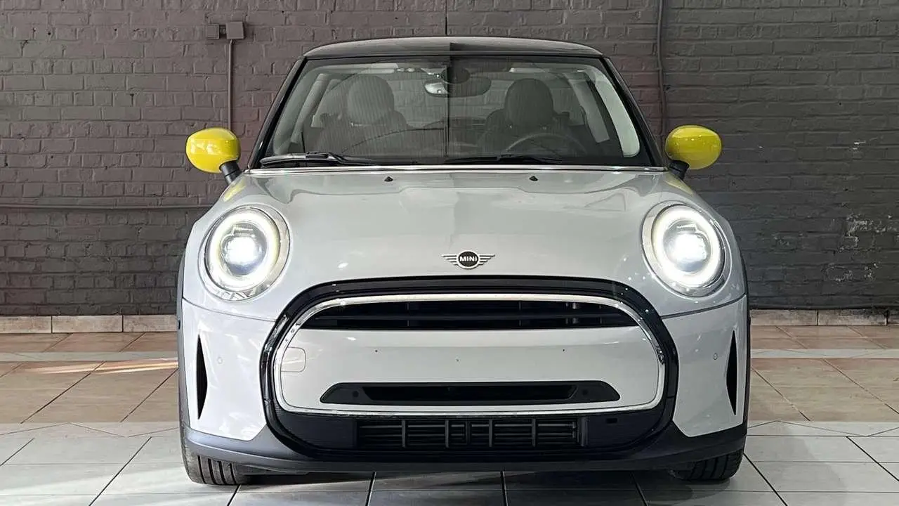 Photo 1 : Mini Cooper 2021 Essence