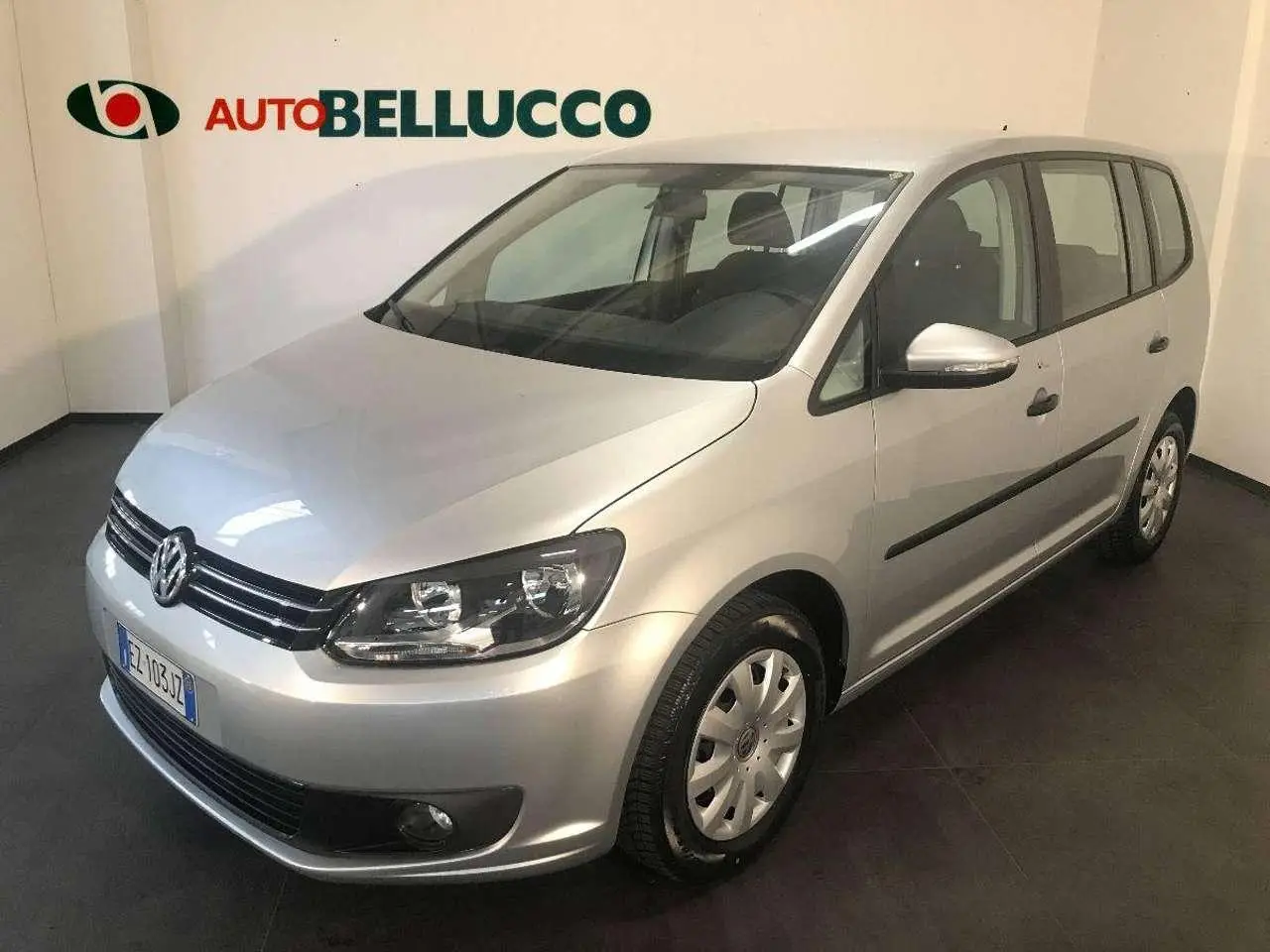 Photo 1 : Volkswagen Touran 2015 Petrol