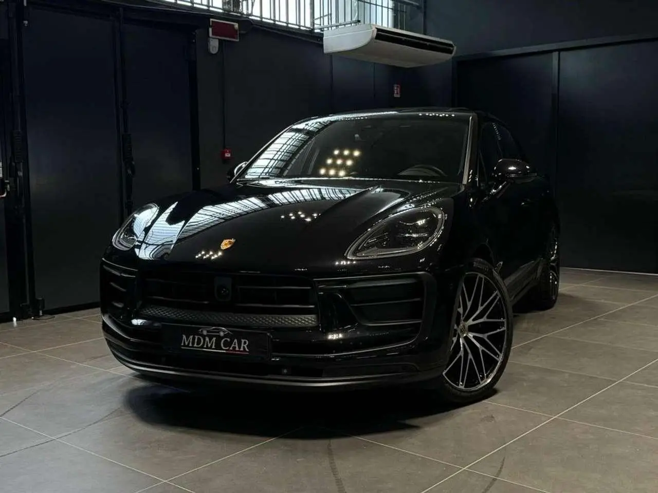 Photo 1 : Porsche Macan 2023 Petrol