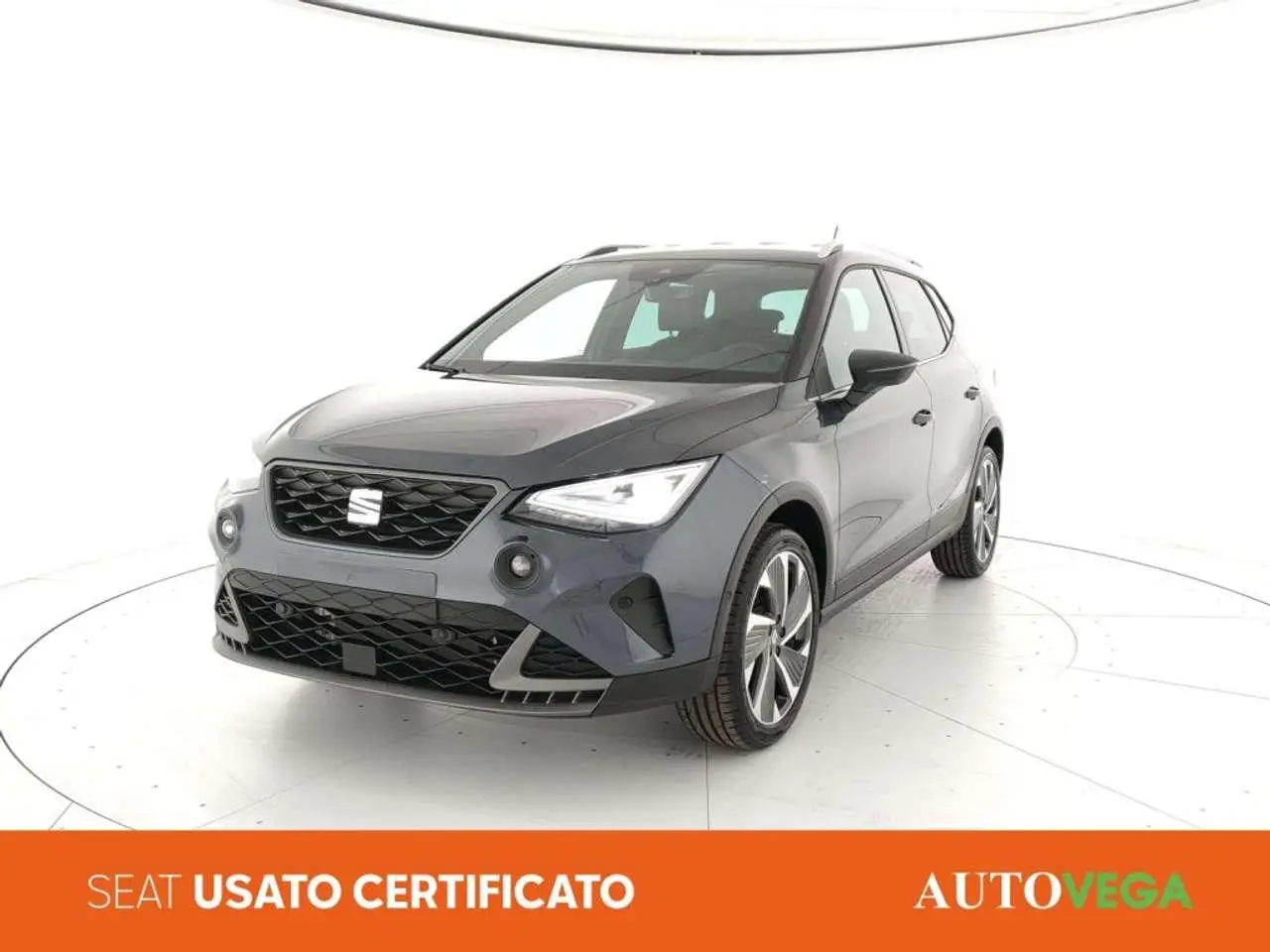 Photo 1 : Seat Arona 2023 Petrol