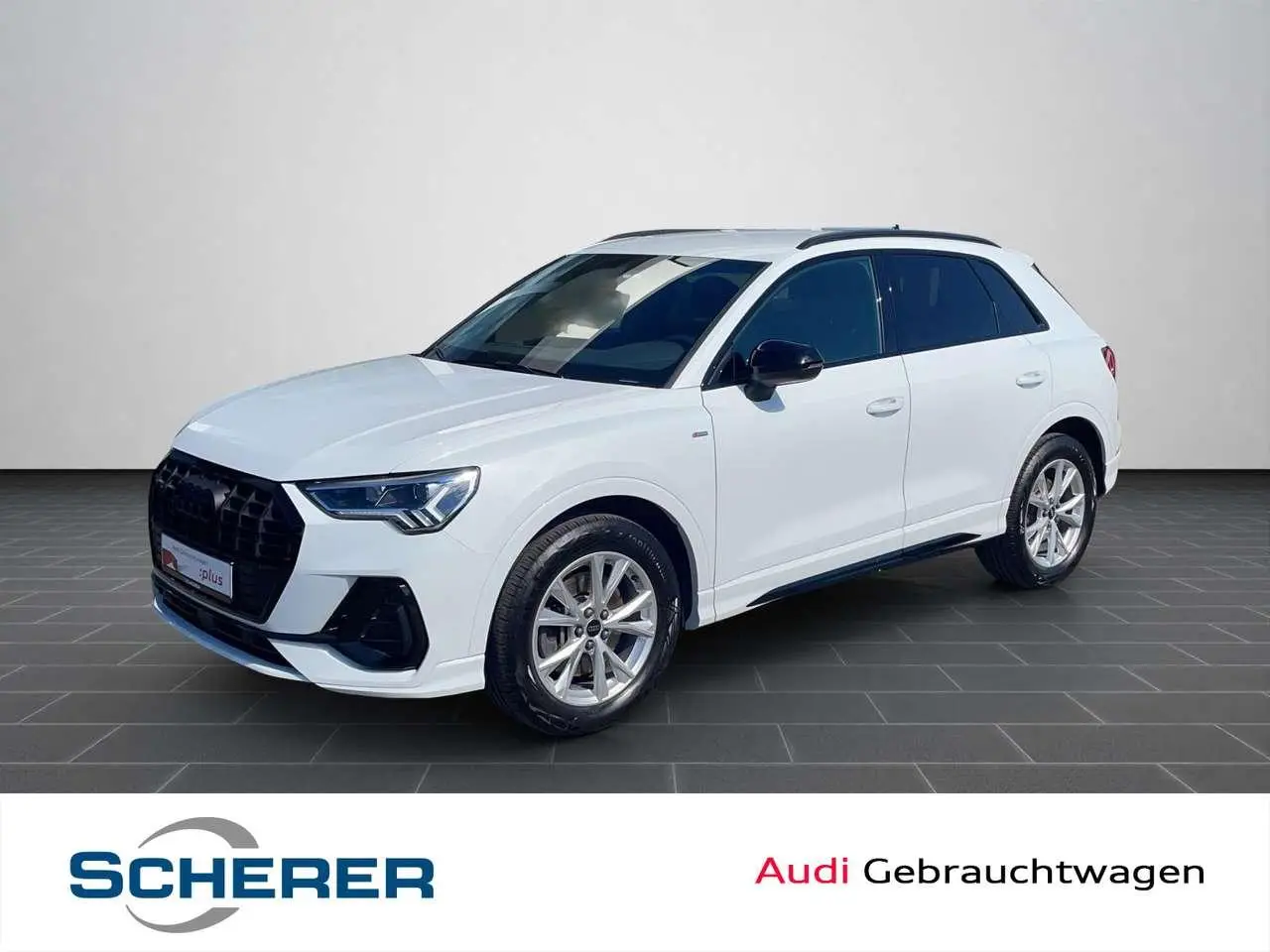 Photo 1 : Audi Q3 2022 Petrol