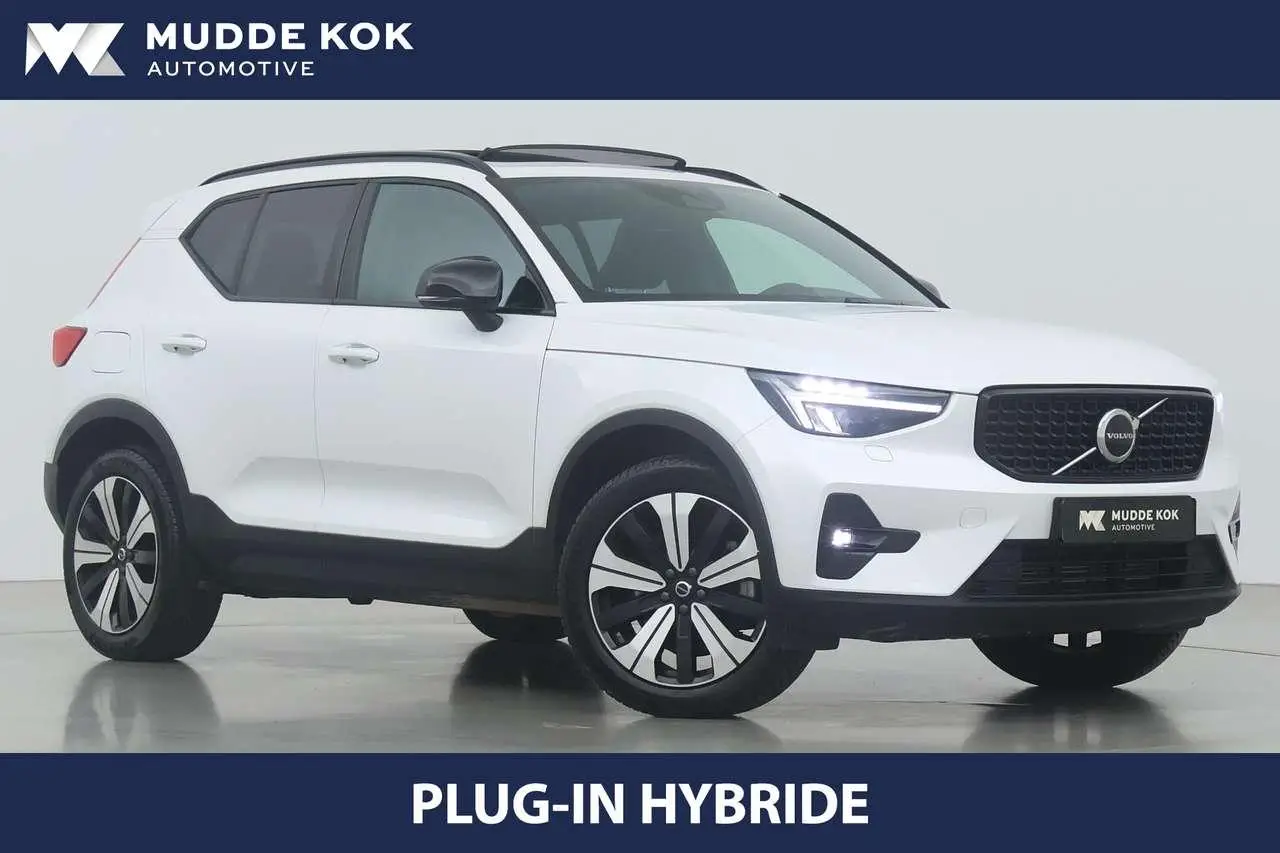 Photo 1 : Volvo Xc40 2023 Hybride