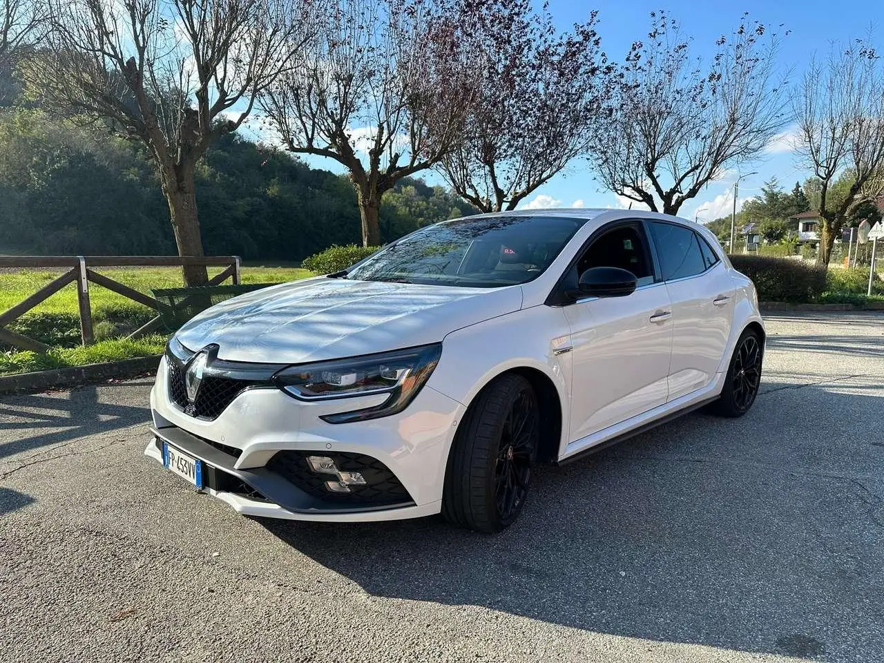 Photo 1 : Renault Megane 2019 Essence