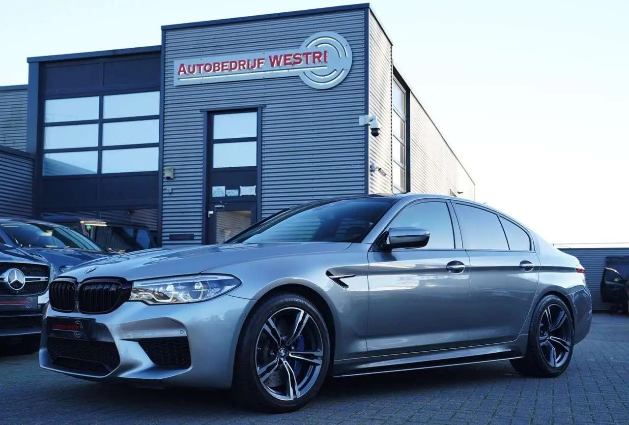 Photo 1 : Bmw M5 2018 Petrol