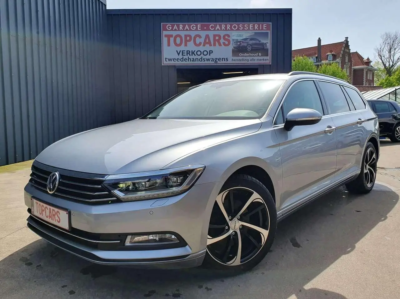 Photo 1 : Volkswagen Passat 2018 Essence