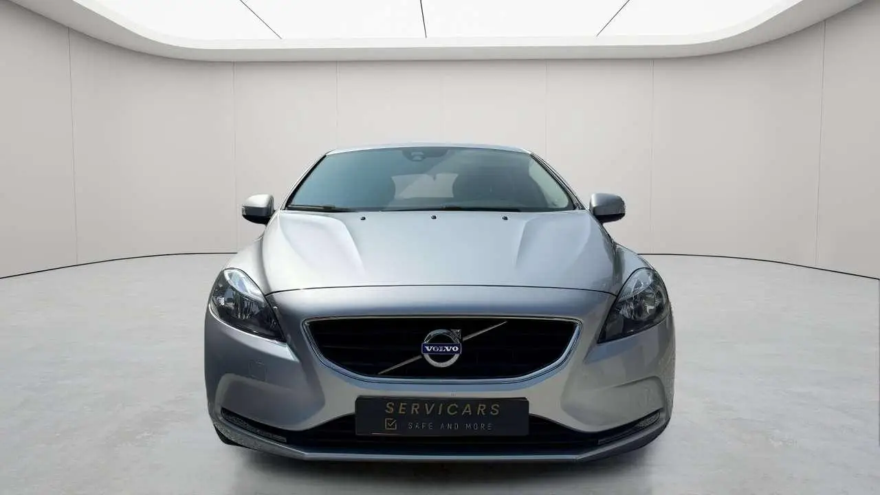 Photo 1 : Volvo V40 2017 Diesel