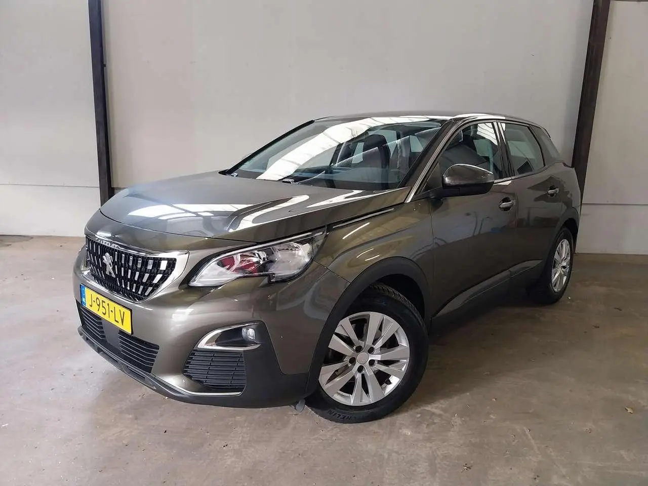 Photo 1 : Peugeot 3008 2020 Petrol