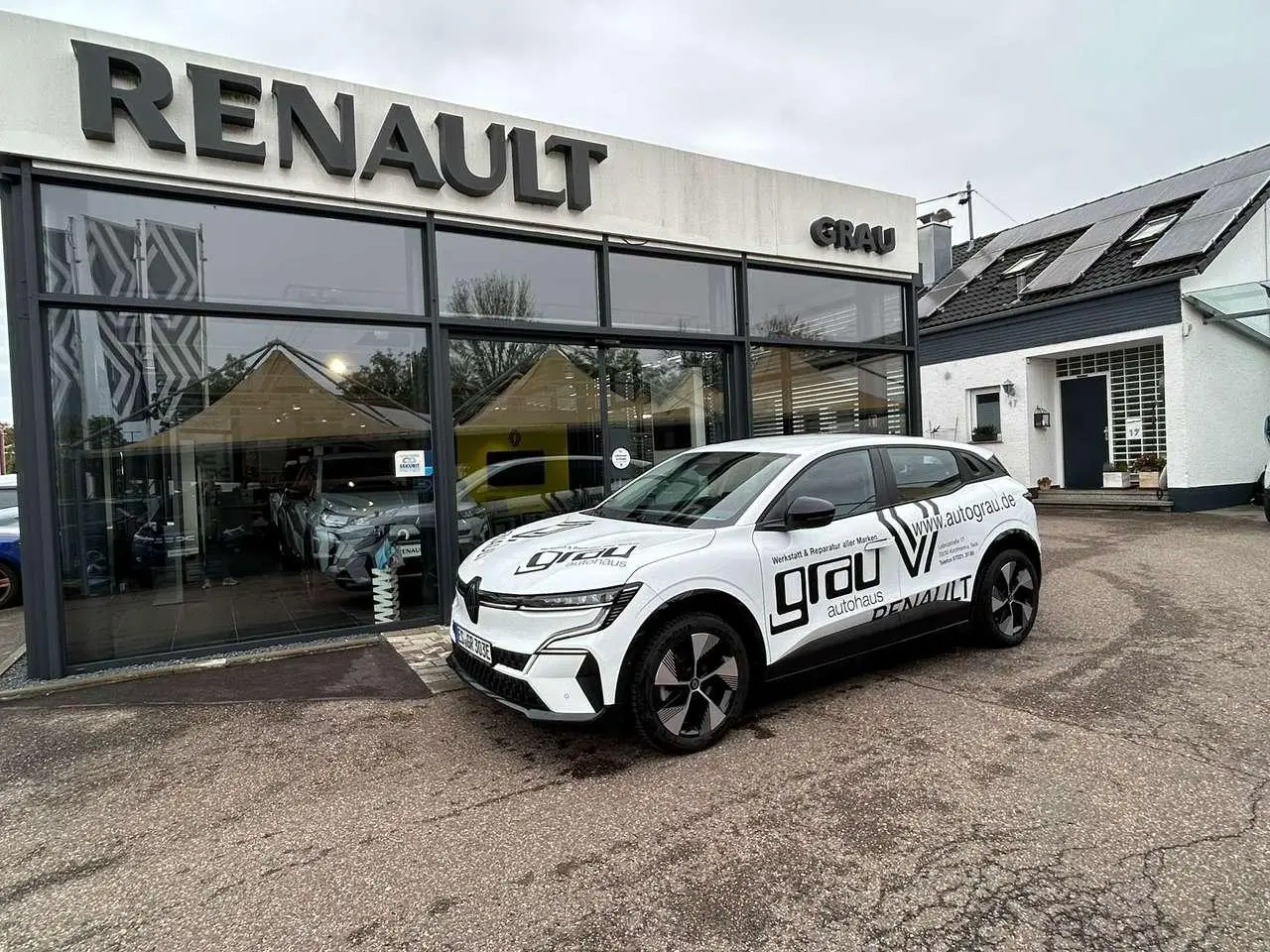 Photo 1 : Renault Megane 2023 Électrique