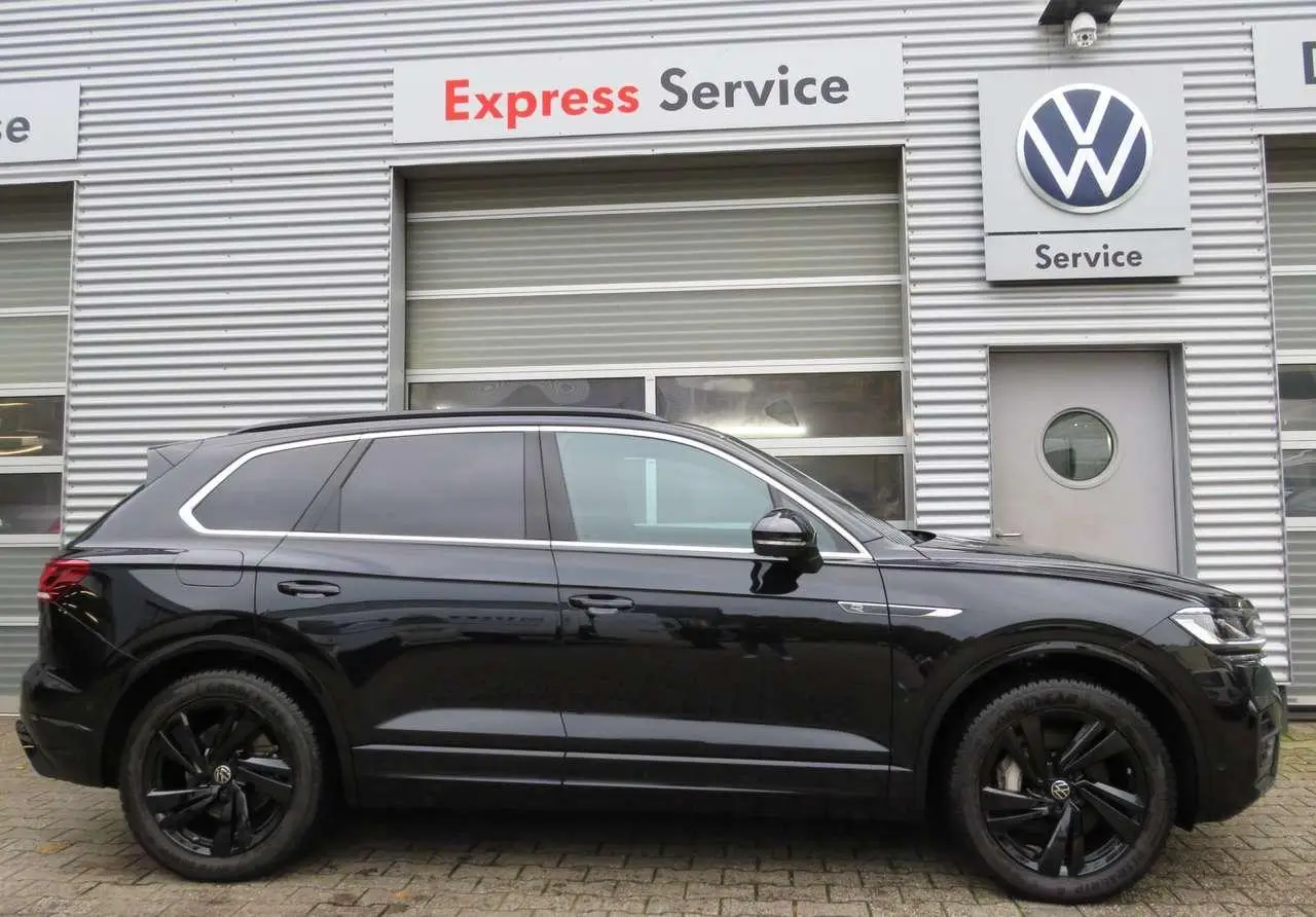 Photo 1 : Volkswagen Touareg 2022 Petrol