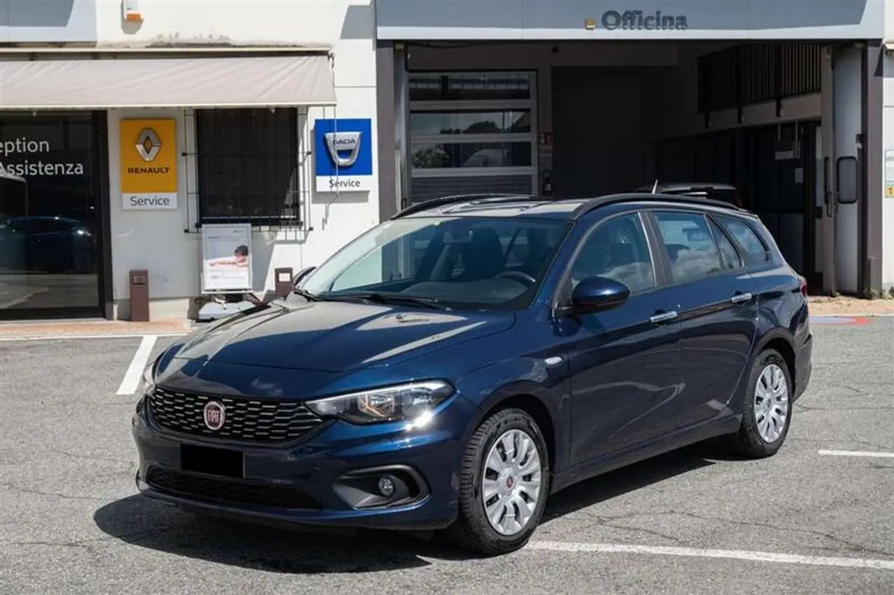 Photo 1 : Fiat Tipo 2018 Essence