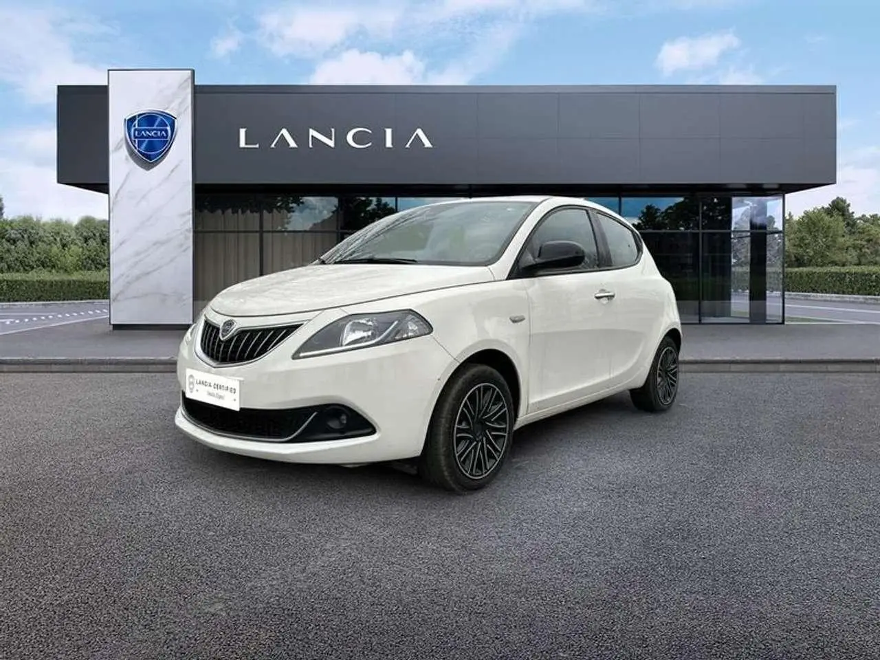 Photo 1 : Lancia Ypsilon 2022 Essence