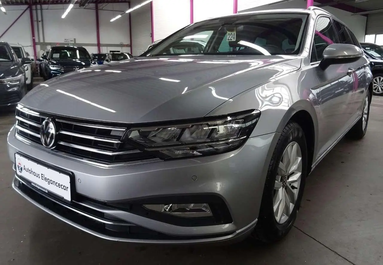 Photo 1 : Volkswagen Passat 2022 Diesel