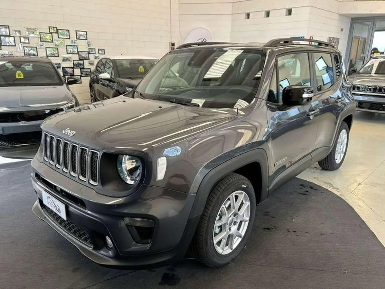 Photo 1 : Jeep Renegade 2024 Diesel