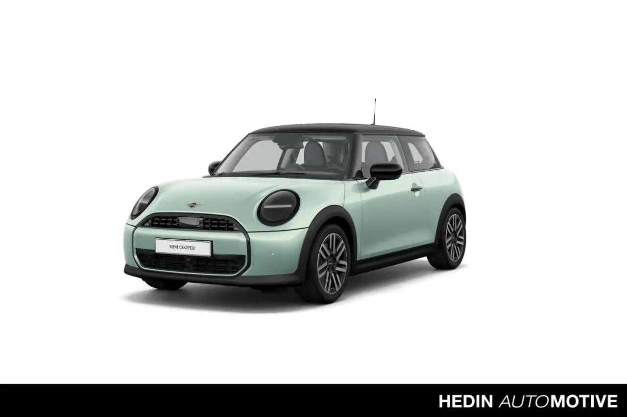 Photo 1 : Mini Cooper 2024 Petrol