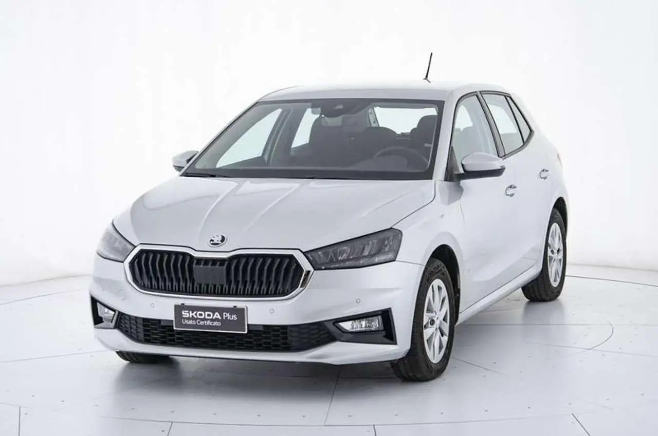 Photo 1 : Skoda Fabia 2023 Petrol