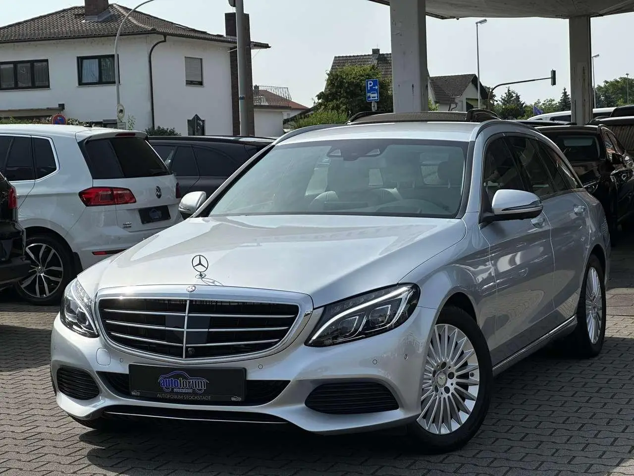 Photo 1 : Mercedes-benz Classe C 2016 Petrol