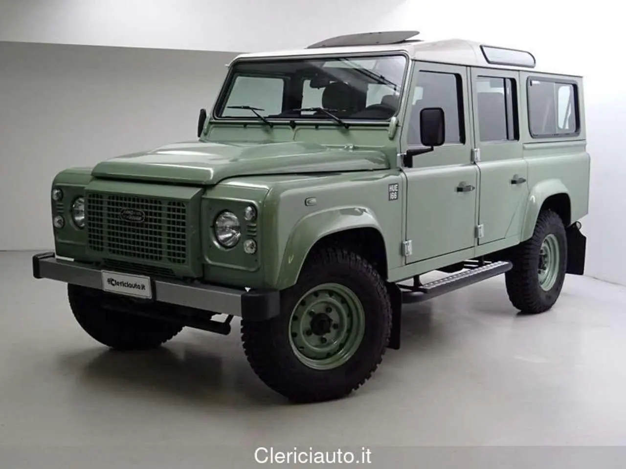 Photo 1 : Land Rover Defender 2016 Diesel