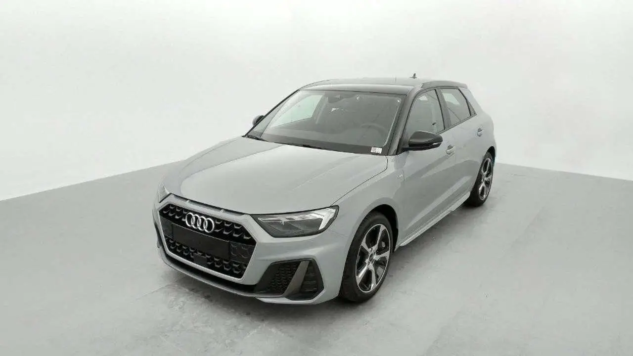 Photo 1 : Audi A1 2023 Petrol