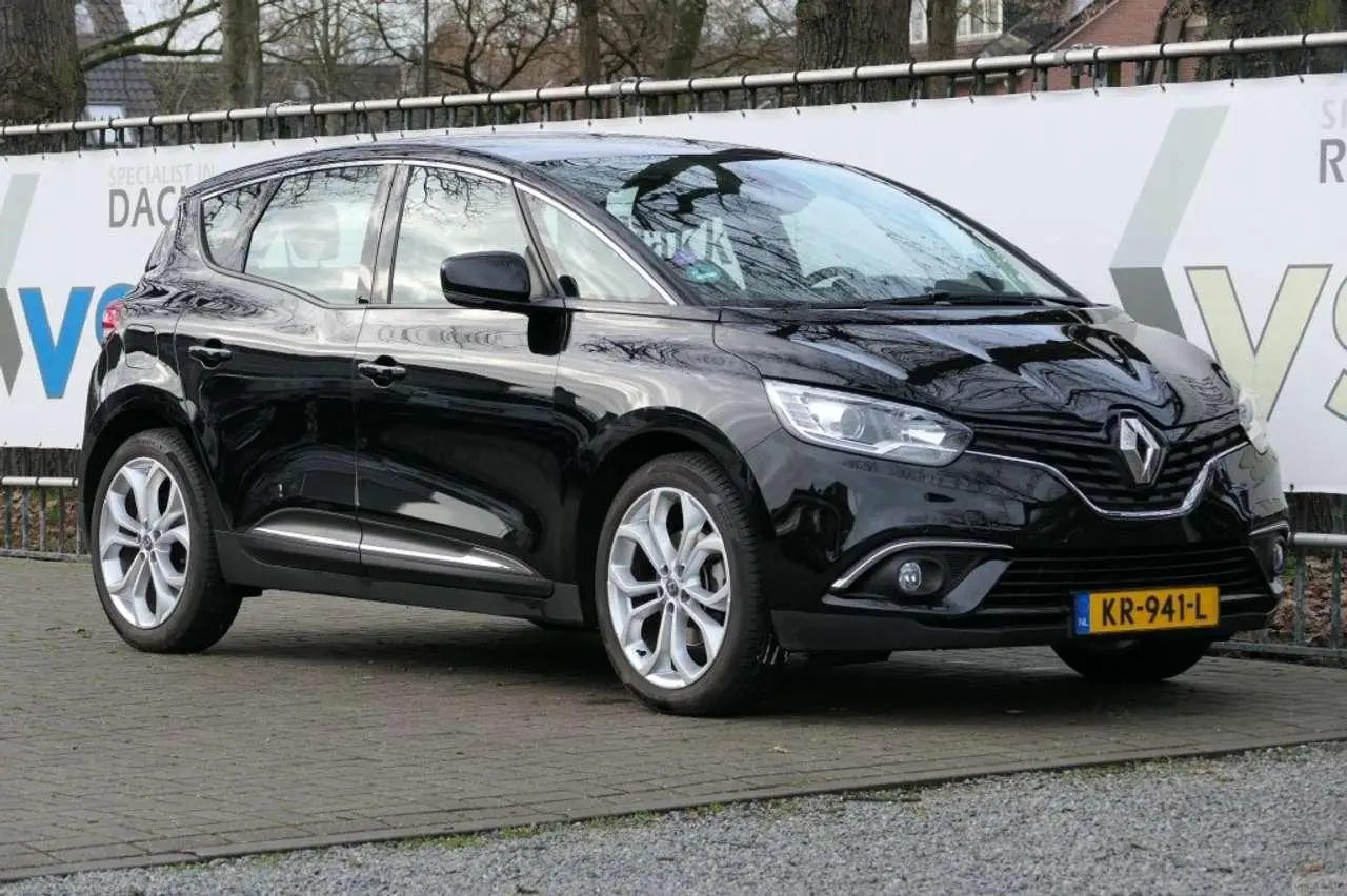 Photo 1 : Renault Scenic 2016 Petrol