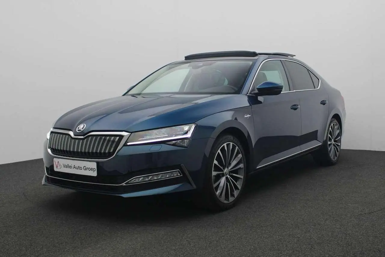 Photo 1 : Skoda Superb 2023 Hybrid