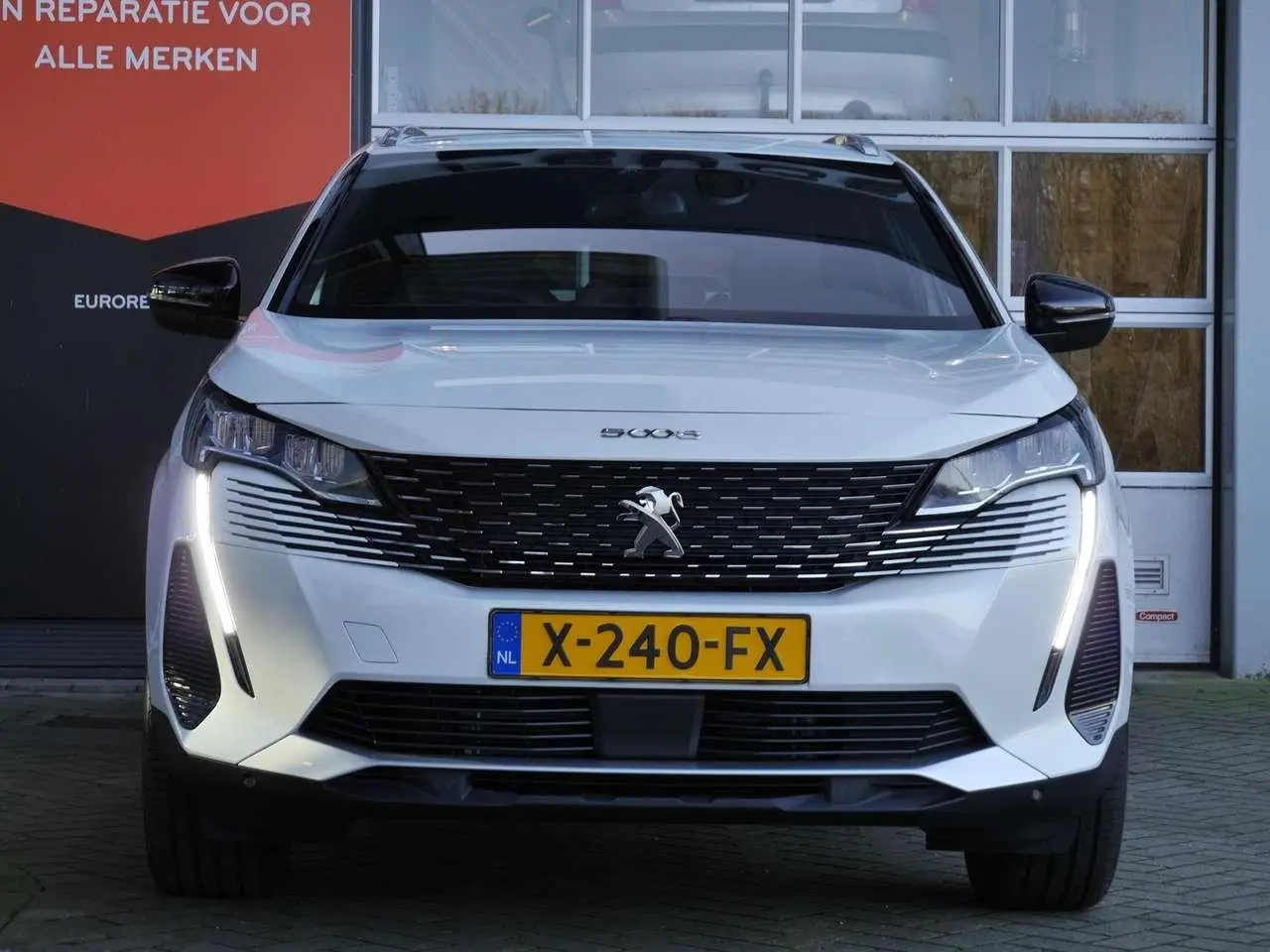 Photo 1 : Peugeot 5008 2023 Hybrid