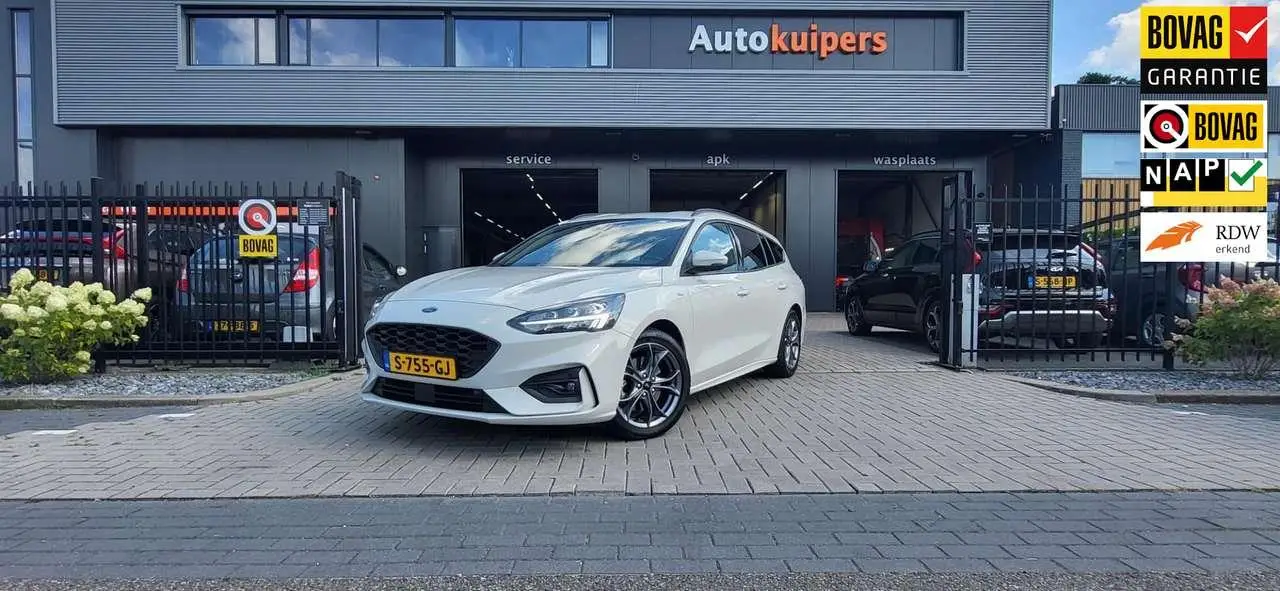 Photo 1 : Ford Focus 2022 Petrol