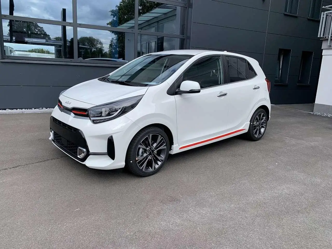 Photo 1 : Kia Picanto 2023 Petrol