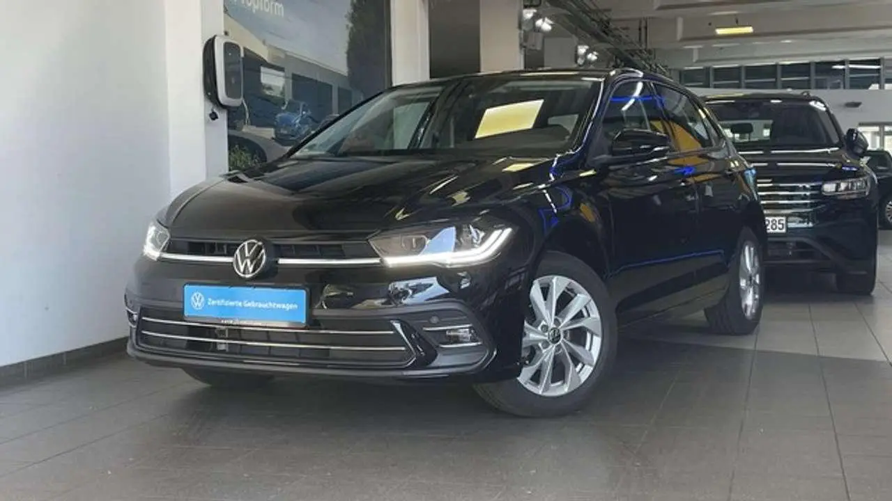 Photo 1 : Volkswagen Polo 2023 Petrol