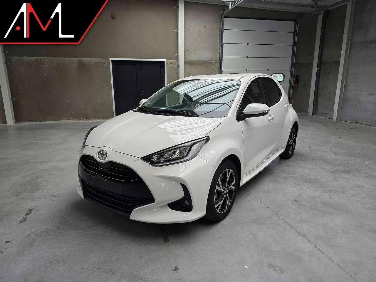 Photo 1 : Toyota Yaris 2024 Hybrid