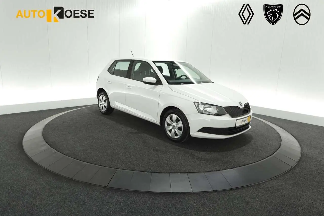 Photo 1 : Skoda Fabia 2018 Essence