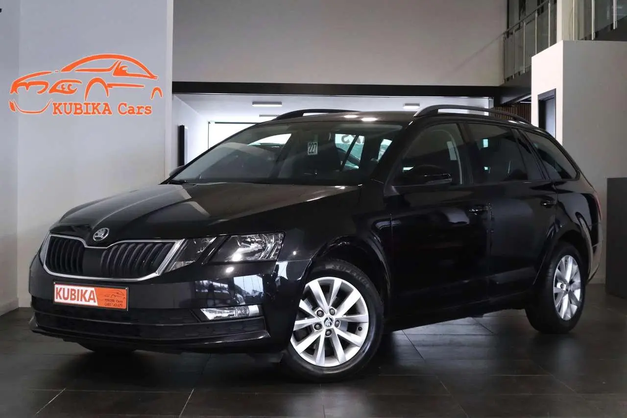 Photo 1 : Skoda Octavia 2020 Petrol