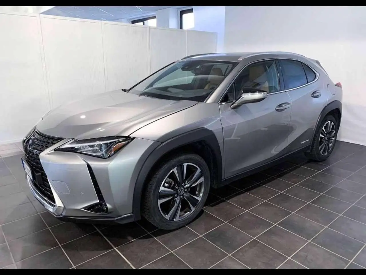 Photo 1 : Lexus Ux 2019 Hybrid