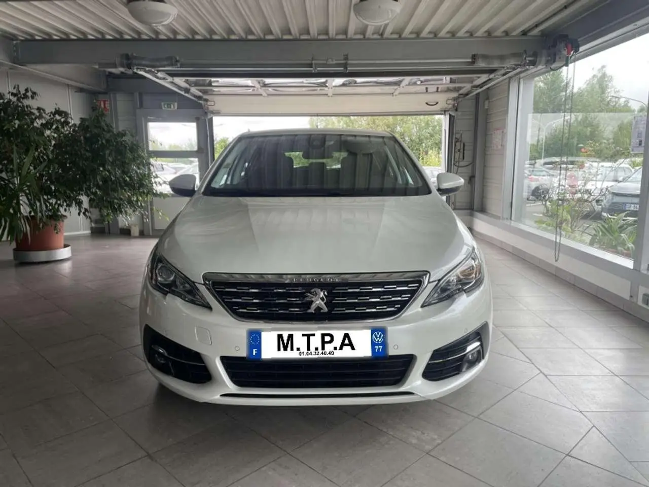 Photo 1 : Peugeot 308 2019 Petrol