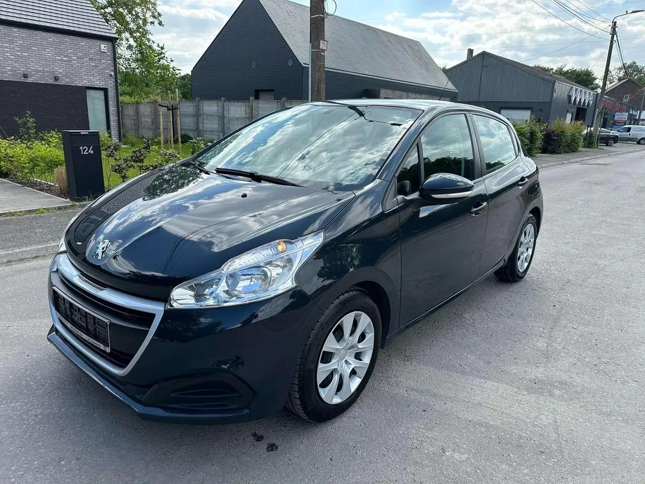 Photo 1 : Peugeot 208 2018 Petrol