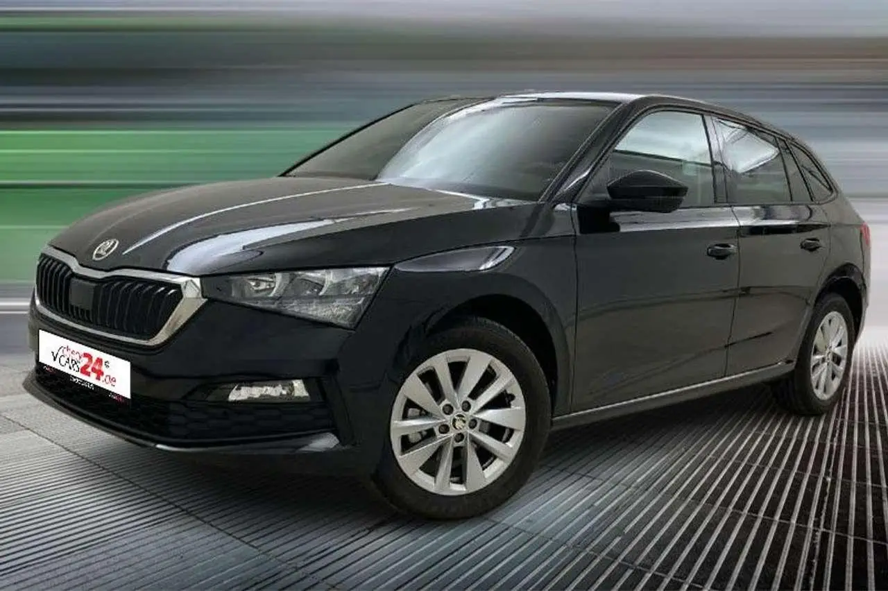 Photo 1 : Skoda Scala 2023 Essence