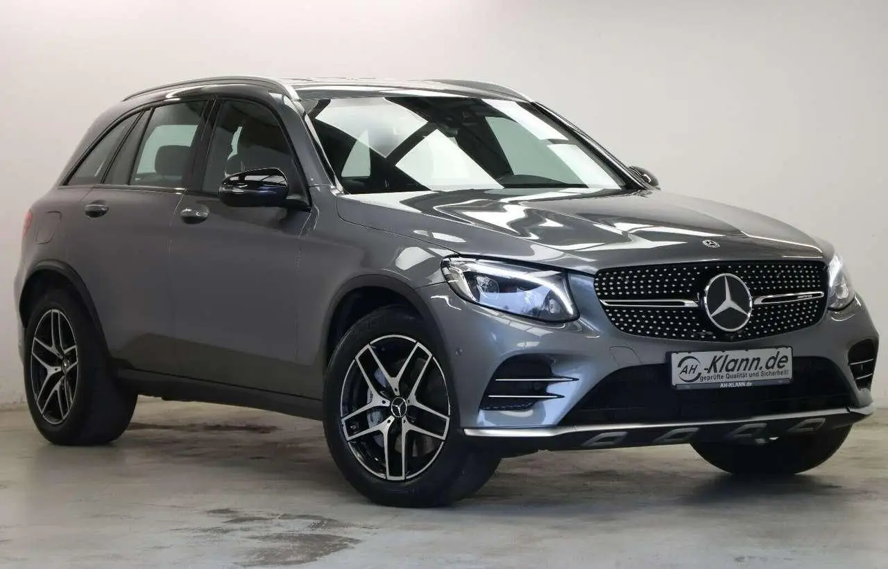 Photo 1 : Mercedes-benz Classe Glc 2017 Petrol