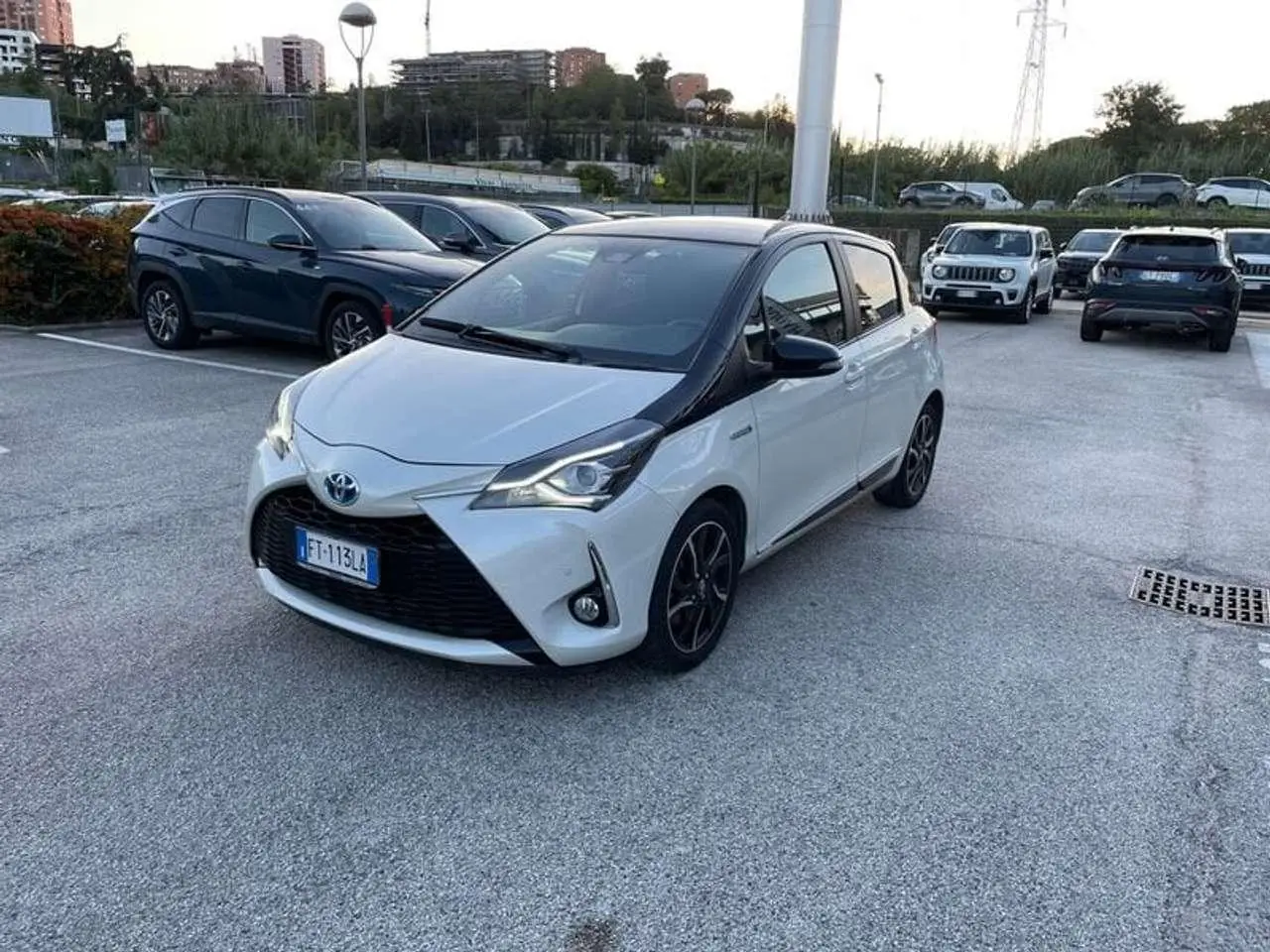 Photo 1 : Toyota Yaris 2018 Hybride