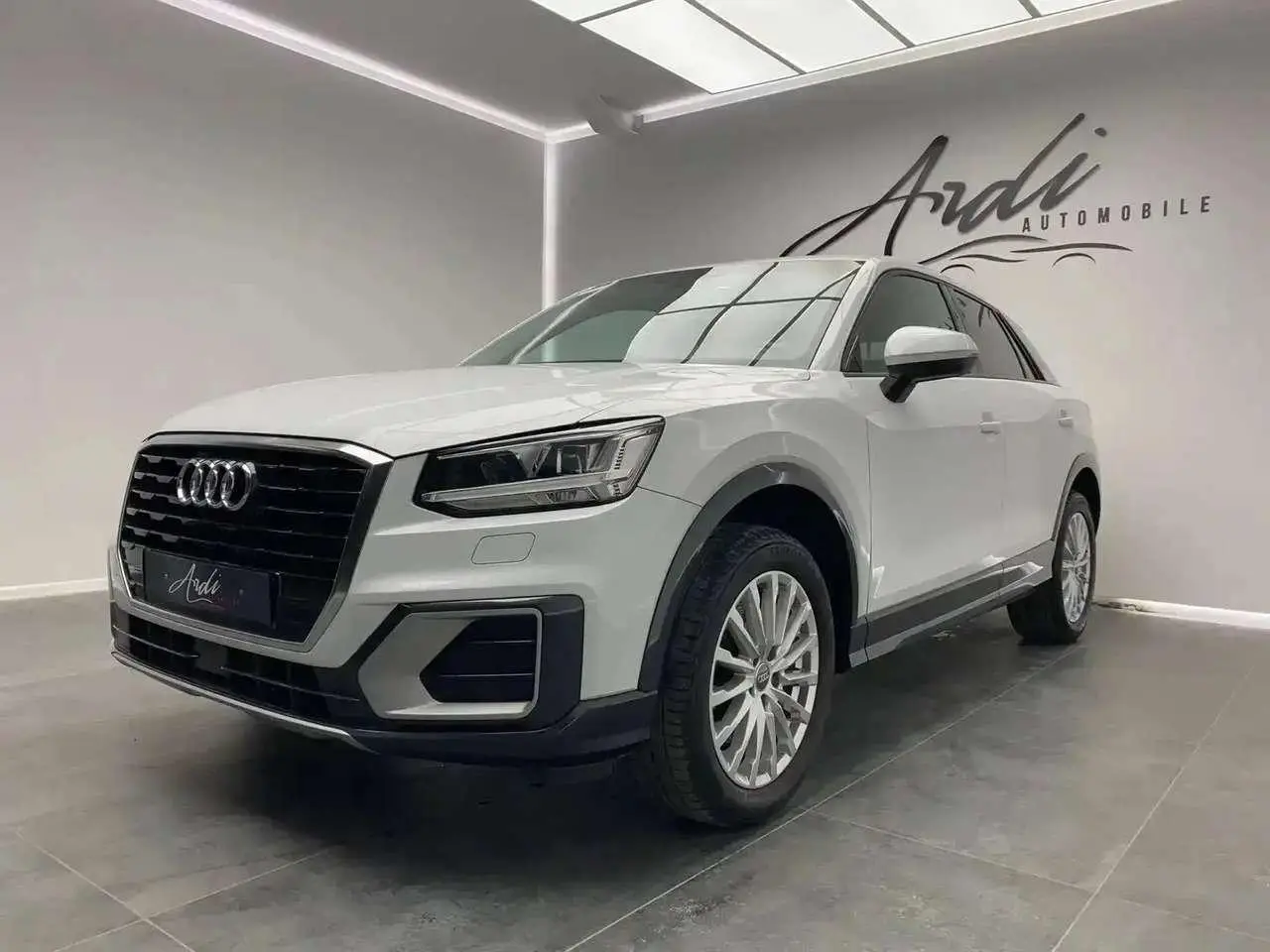 Photo 1 : Audi Q2 2017 Essence