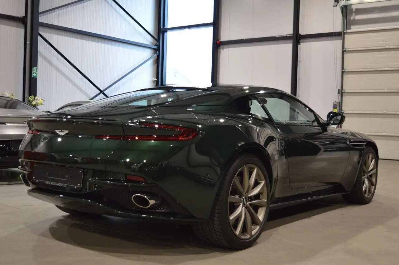 Photo 1 : Aston Martin Db11 2020 Petrol