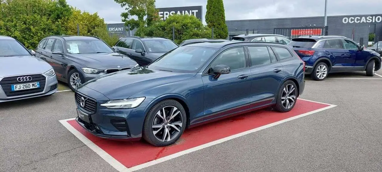 Photo 1 : Volvo V60 2021 Petrol