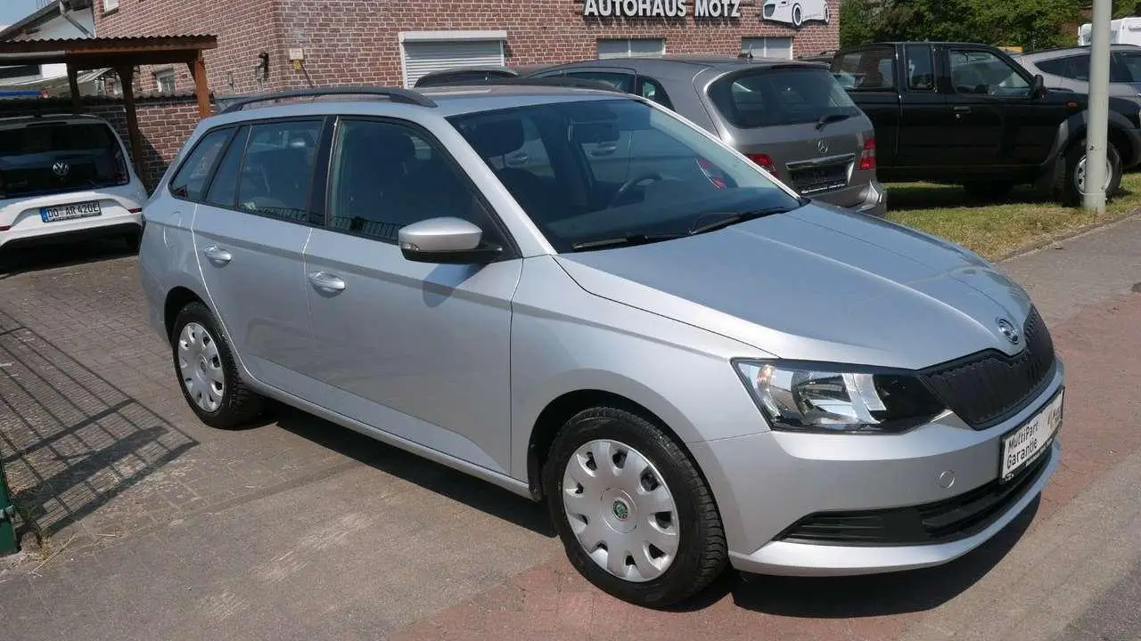 Photo 1 : Skoda Fabia 2018 Petrol