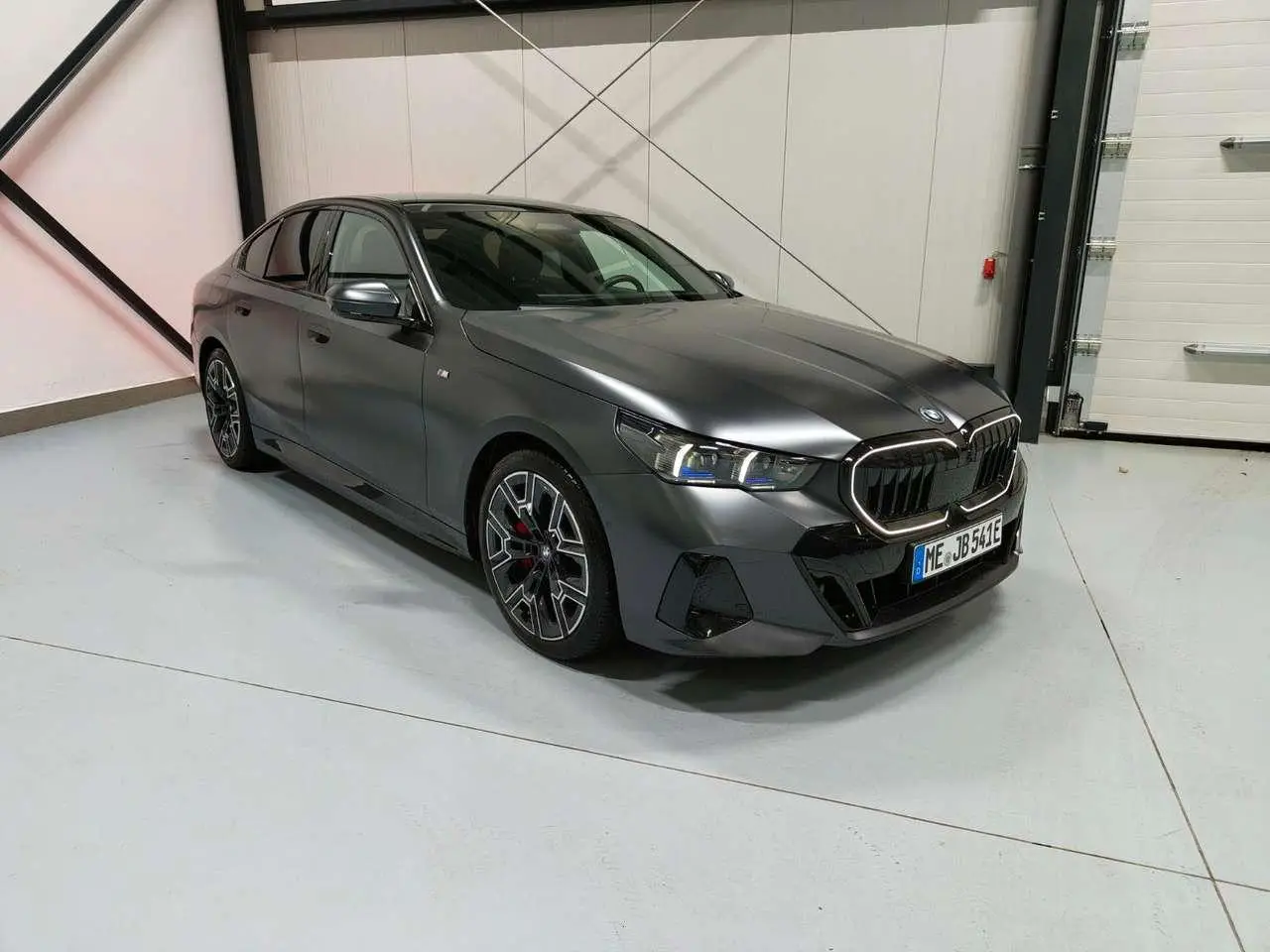 Photo 1 : Bmw I5 2023 Électrique