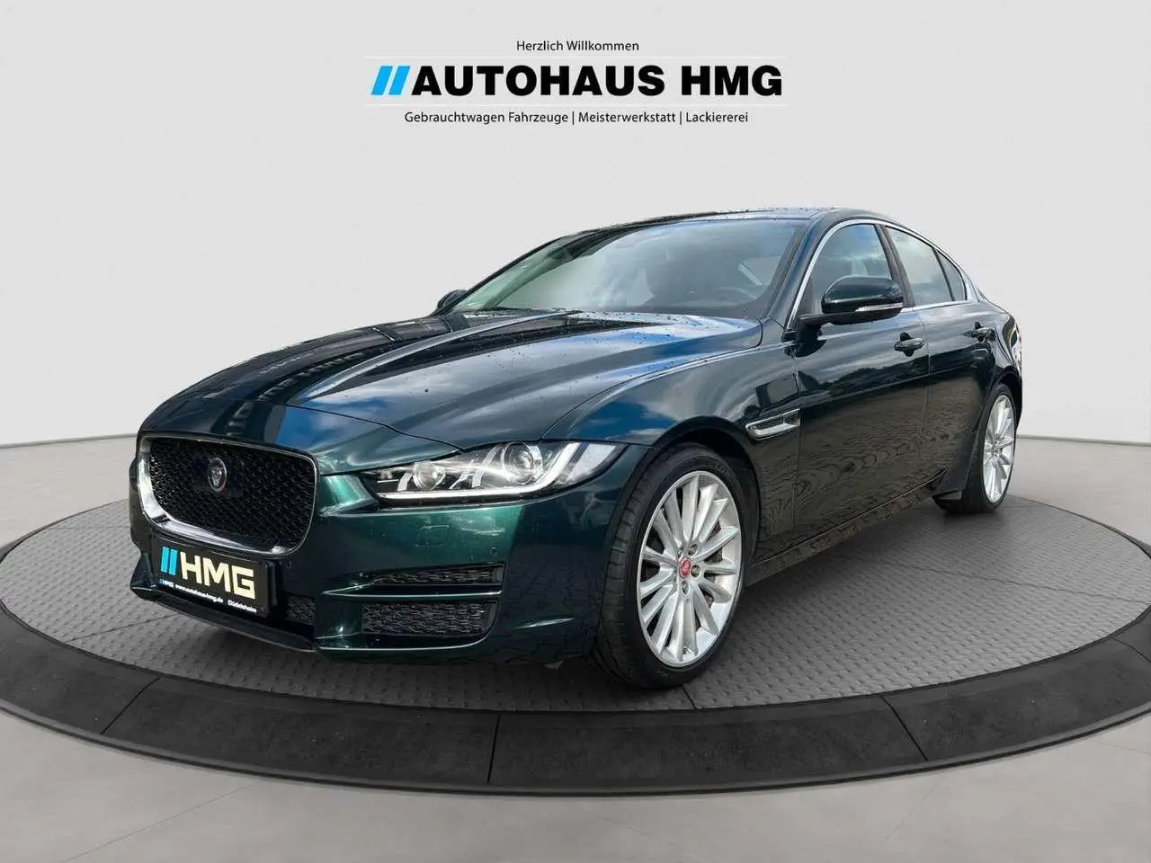 Photo 1 : Jaguar Xe 2016 Essence