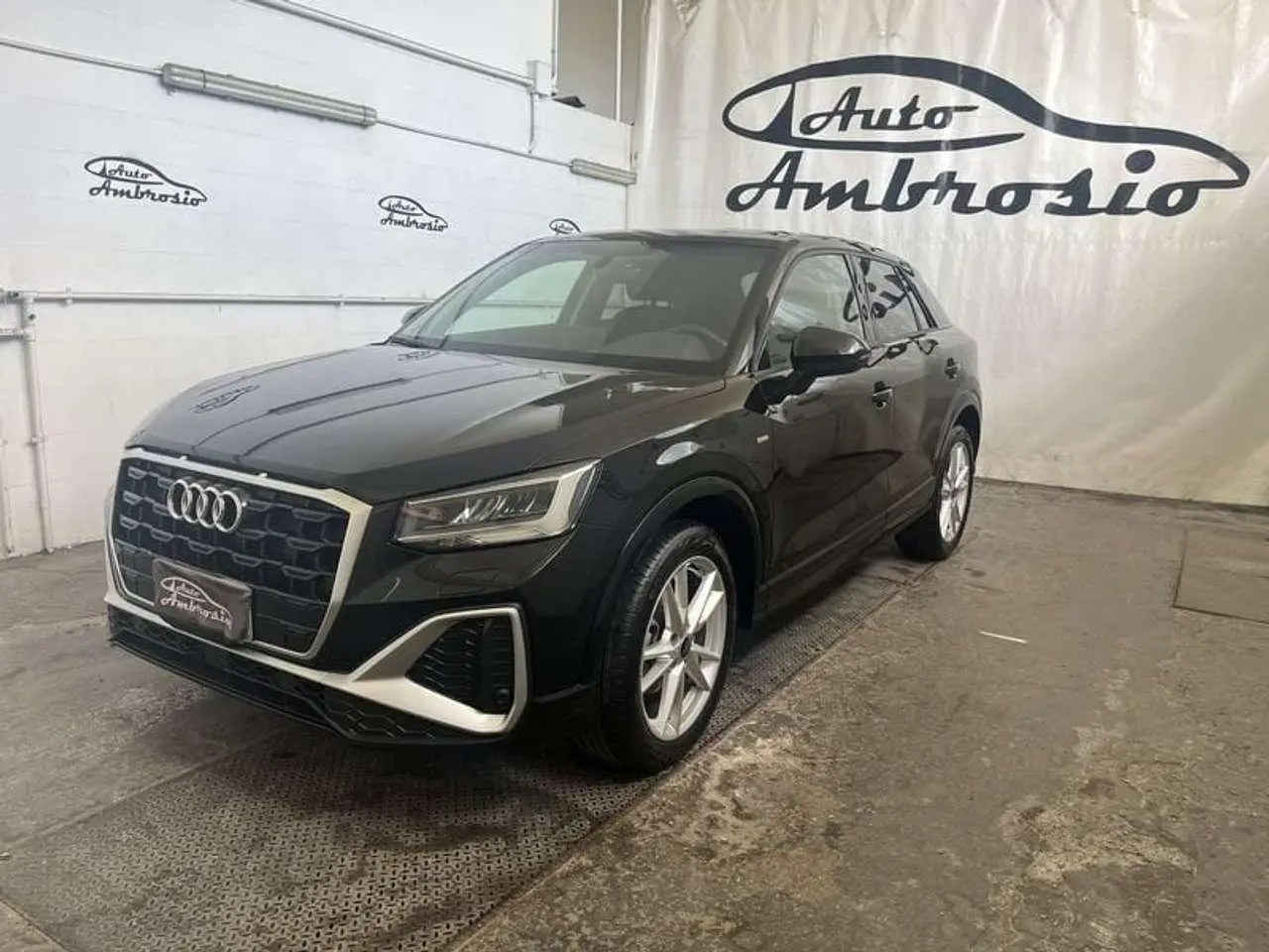 Photo 1 : Audi Q2 2023 Diesel