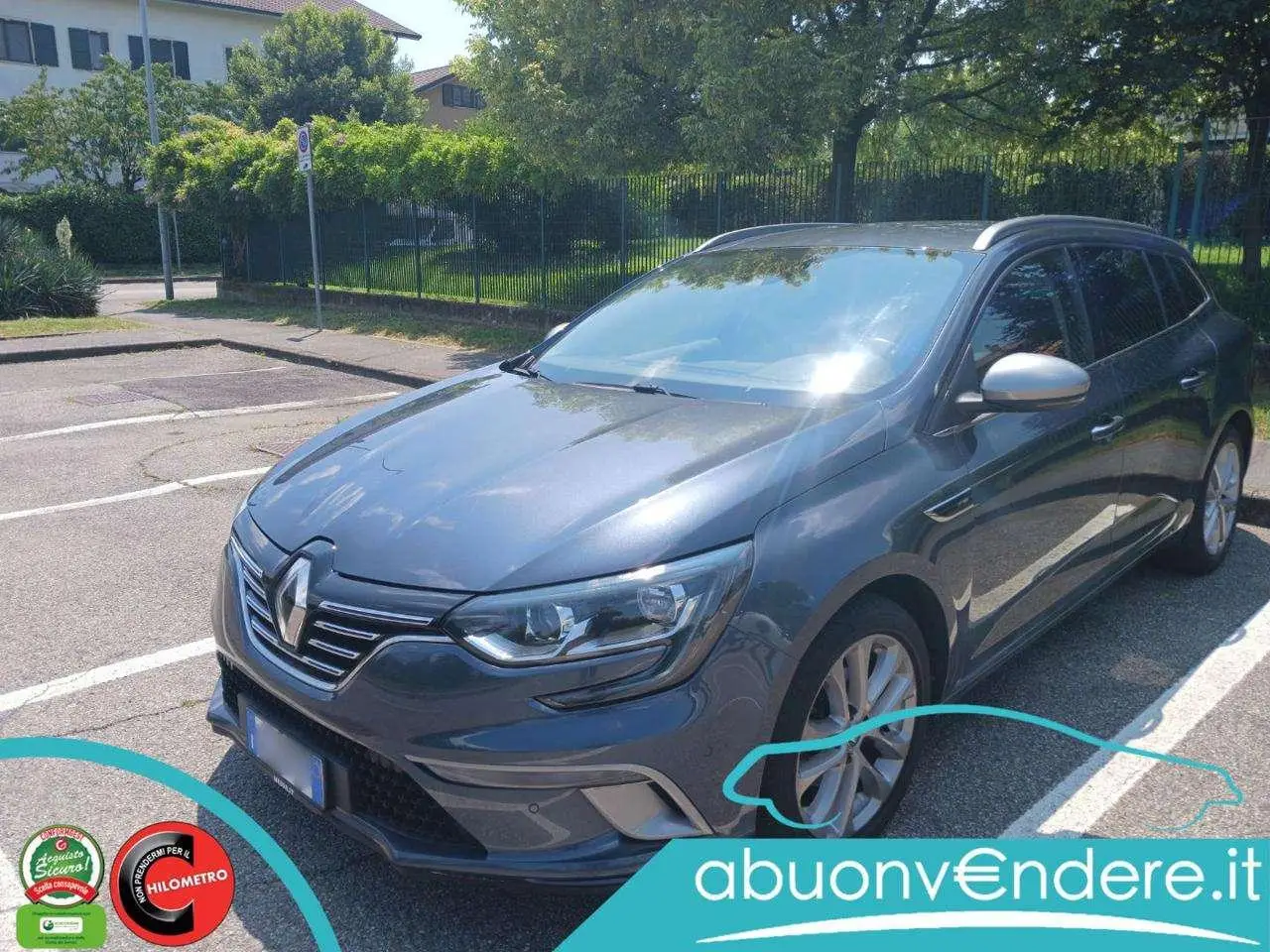 Photo 1 : Renault Megane 2018 Diesel