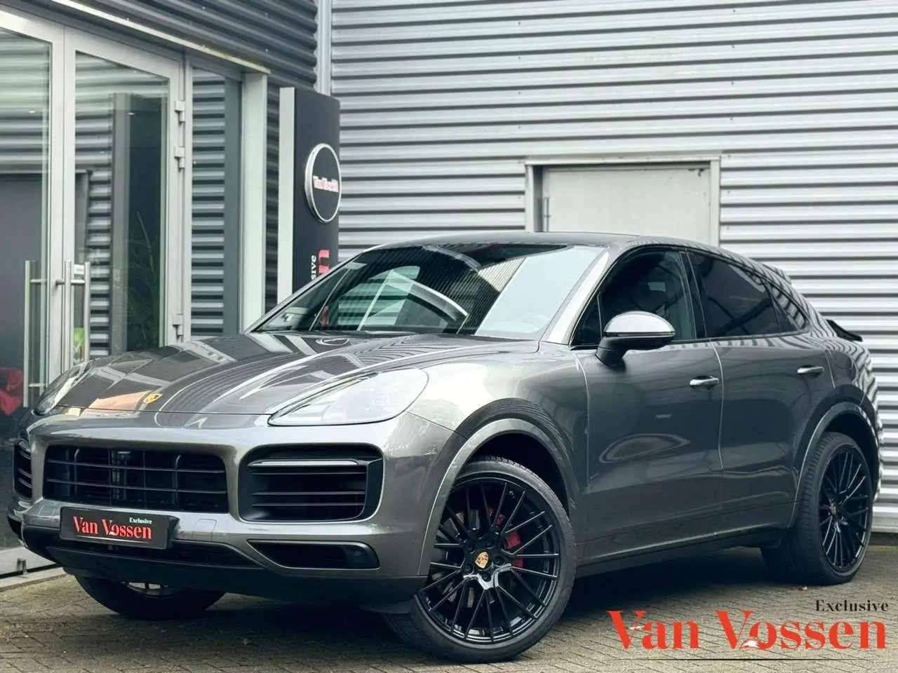 Photo 1 : Porsche Cayenne 2022 Hybrid