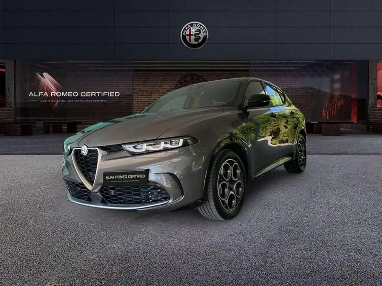 Photo 1 : Alfa Romeo Tonale 2023 Petrol