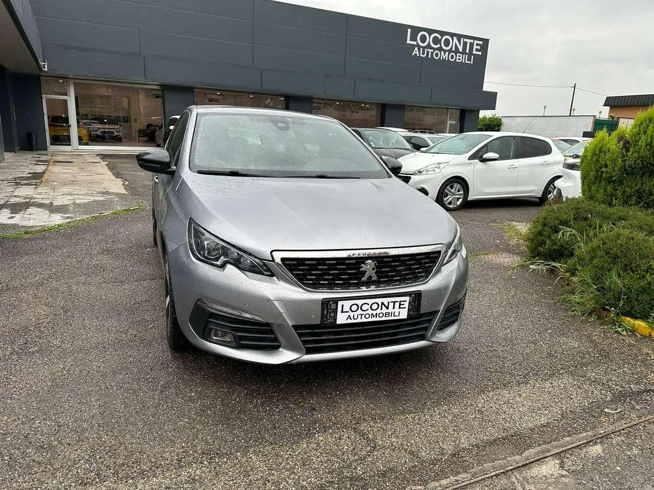 Photo 1 : Peugeot 308 2018 Essence