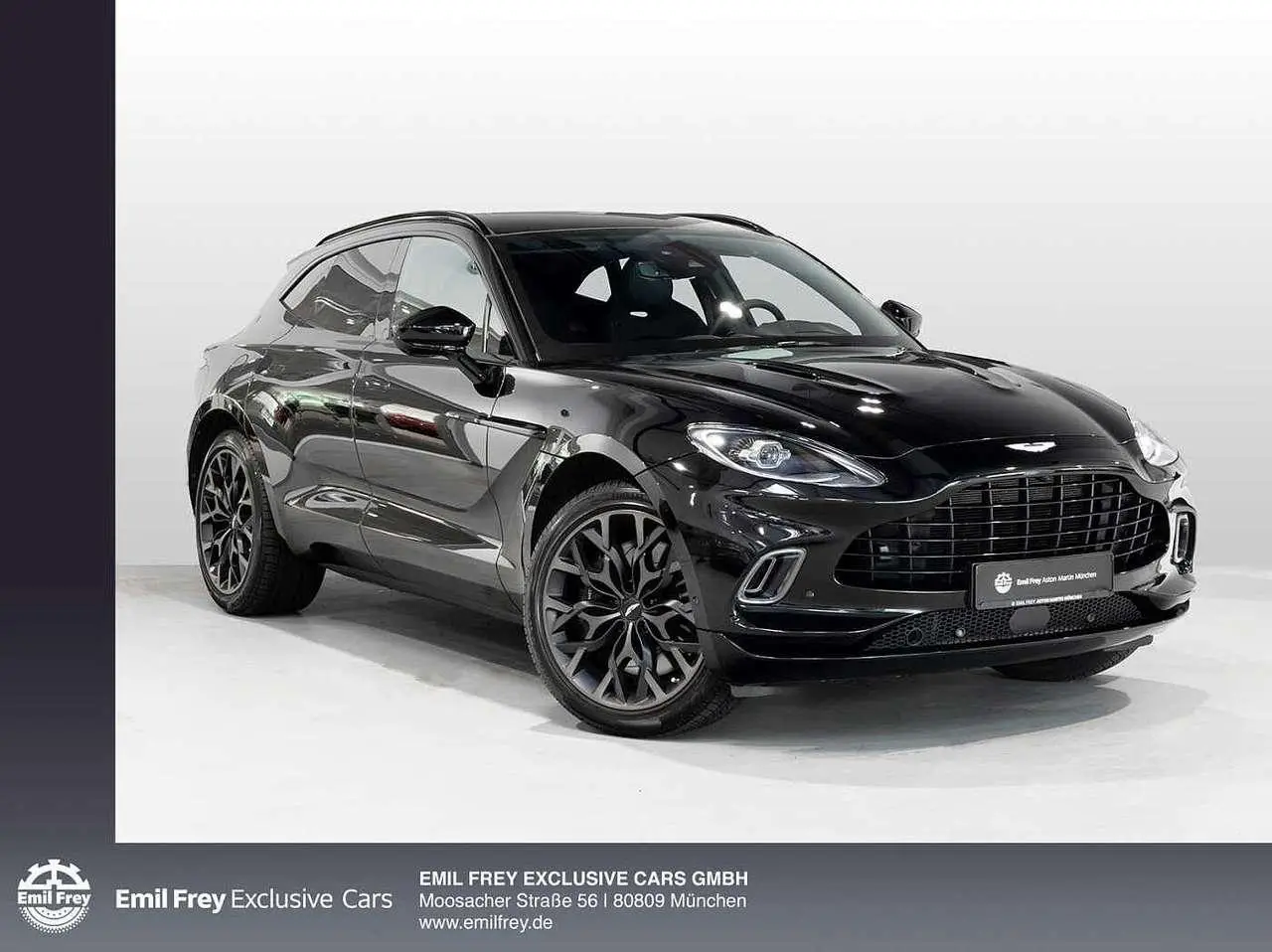 Photo 1 : Aston Martin Dbx 2023 Petrol